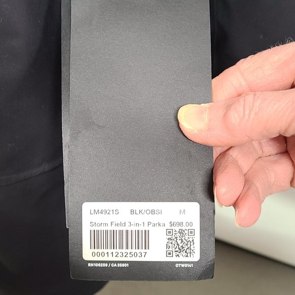 SOLD Mens Lululemon 3 in 1 Coat Size M - Picture 11 of 12